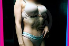 Escort-petite-foranea-en-monterrey-9